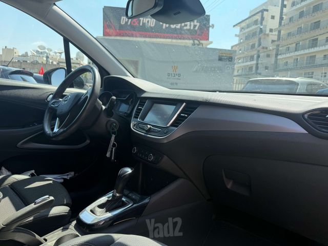 אופל קרוסלנד