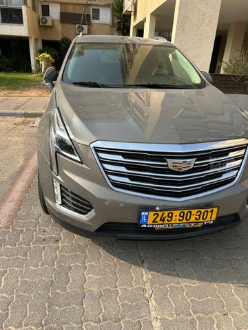 קאדילק XT5