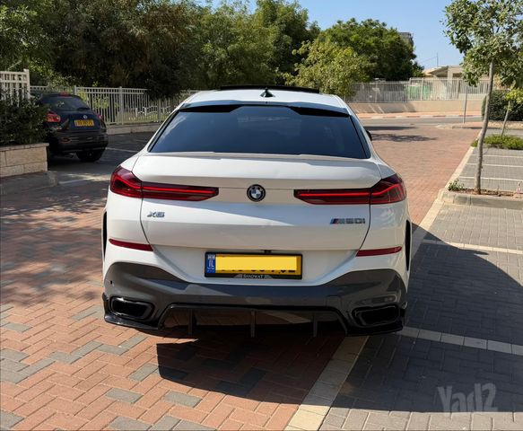 ב מ וו X6 M