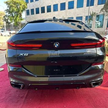 ב מ וו X6