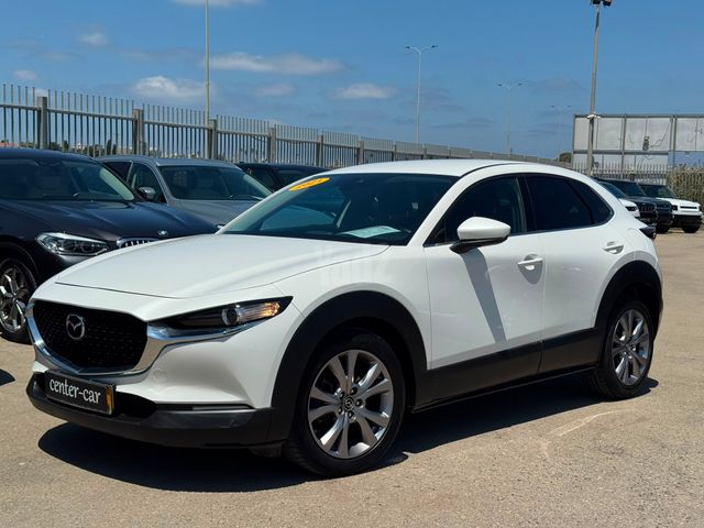 מודעת רכב מאזדה CX-30