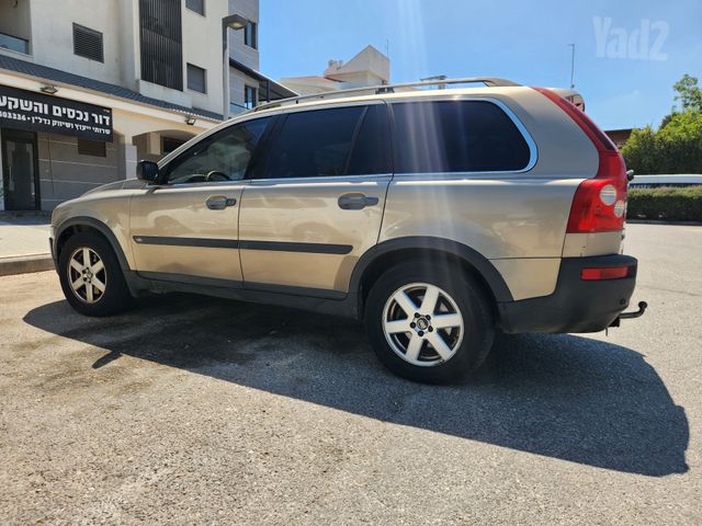 וולוו XC90
