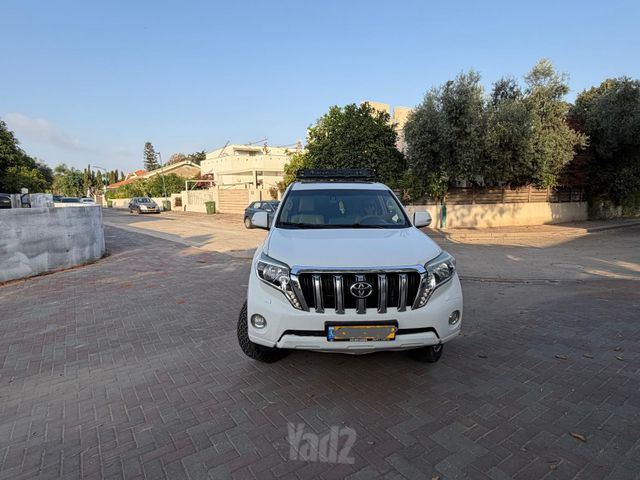 מודעת רכב טויוטה לנד קרוזר