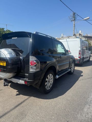 מיצובישי פג'רו