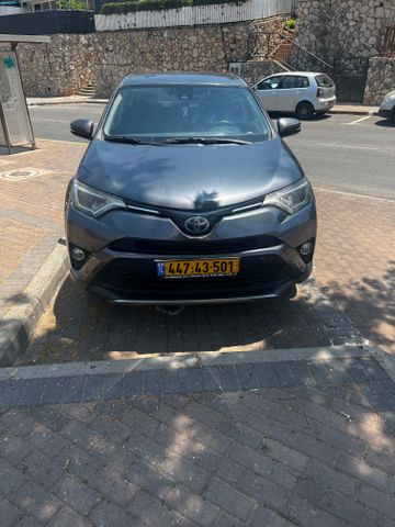 מודעת רכב טויוטה RAV4