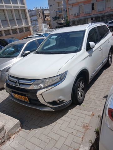 מיצובישי אאוטלנדר
