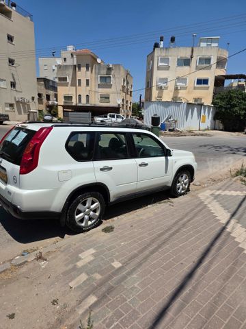 ניסאן אקס טרייל