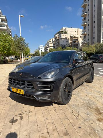 פורשה מקאן