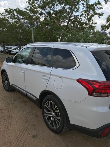 מודעת רכב מיצובישי אאוטלנדר