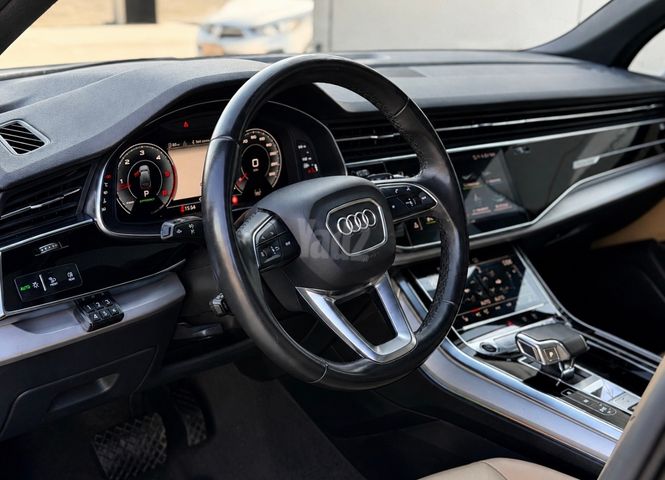 אאודי Q7