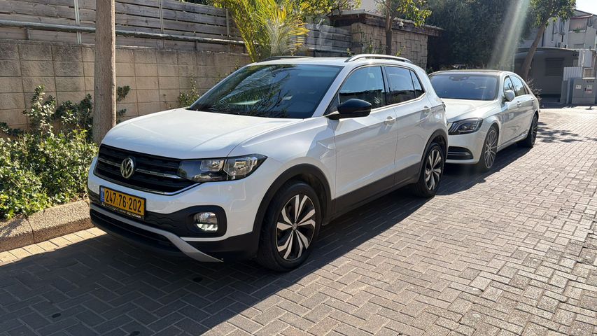 מודעת רכב פולקסווגן T-קרוס