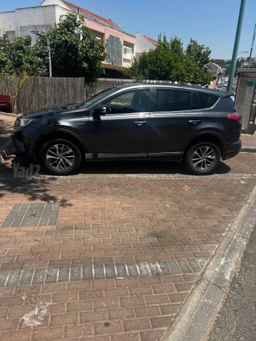 טויוטה RAV4