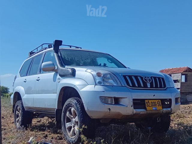 טויוטה לנד קרוזר