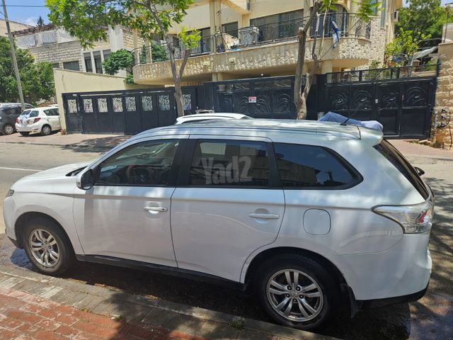 מודעת רכב מיצובישי אאוטלנדר