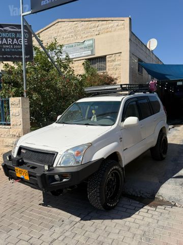 טויוטה לנד קרוזר