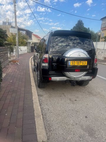 מיצובישי פג'רו