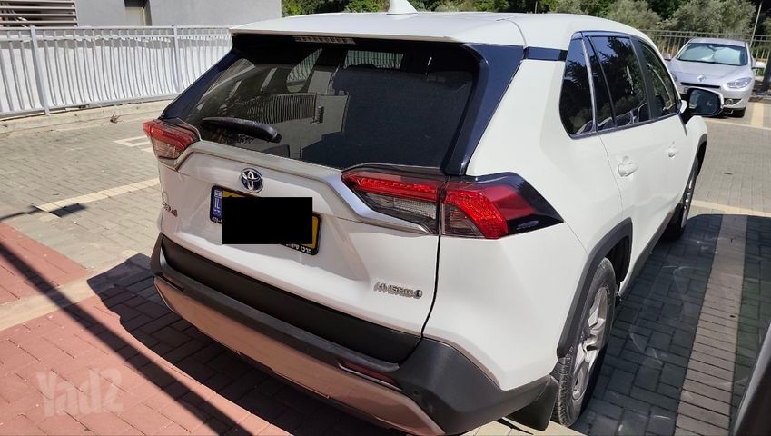 טויוטה RAV4