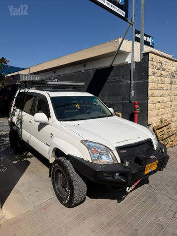 טויוטה לנד קרוזר
