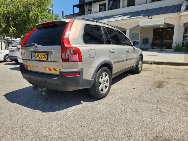 וולוו XC90