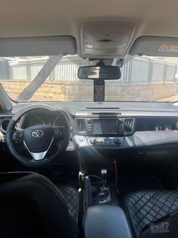 טויוטה RAV4