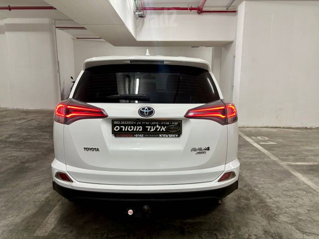 טויוטה RAV4