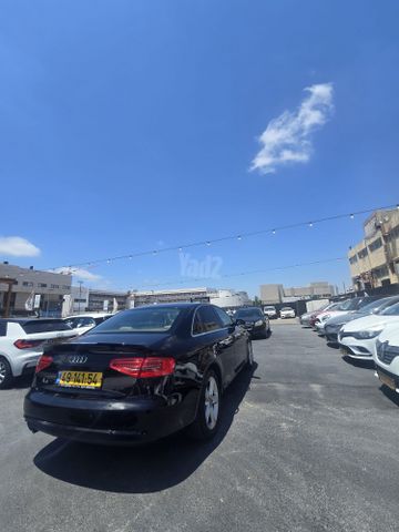 אאודי A4