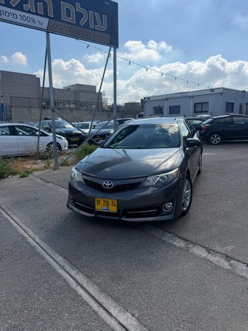 מודעת רכב טויוטה קאמרי