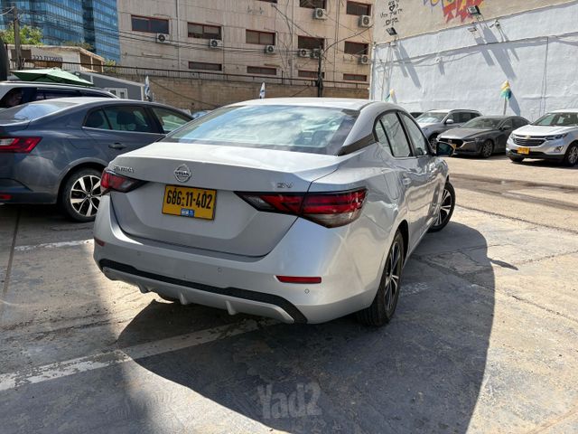 ניסאן סנטרה