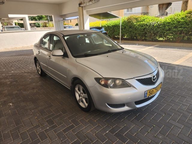 מאזדה 3