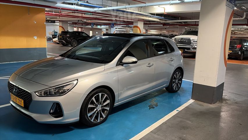 יונדאי i30