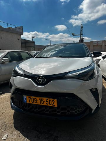 טויוטה C-HR