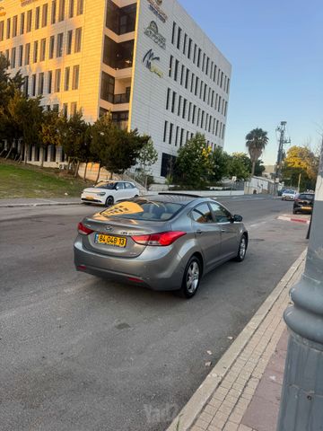 יונדאי I35