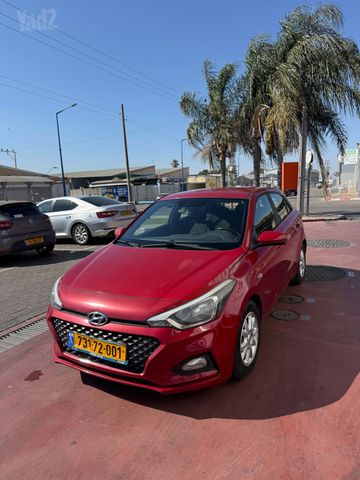 יונדאי i20
