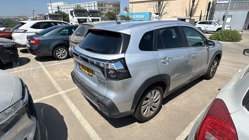 סוזוקי S-Cross