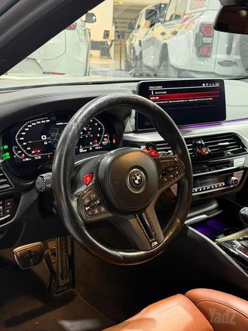 ב מ וו M5
