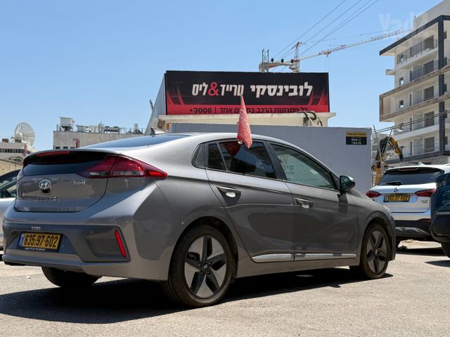 יונדאי איוניק