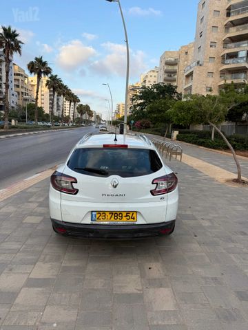 רנו מגאן