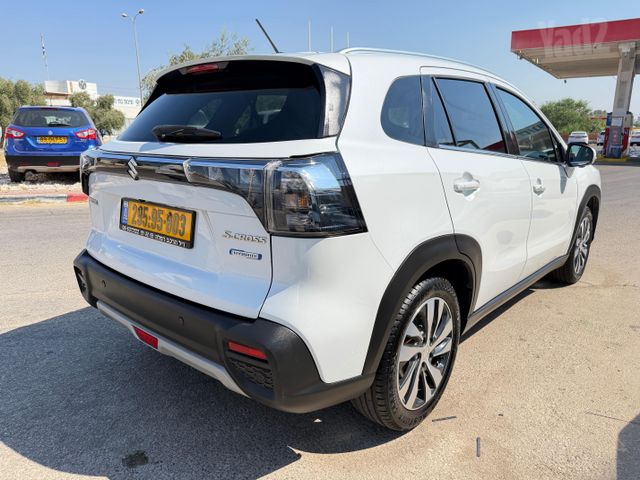 סוזוקי S-Cross