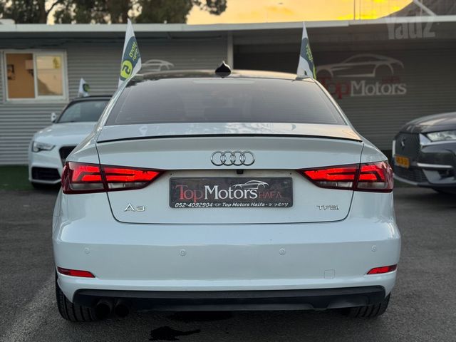 אאודי A4