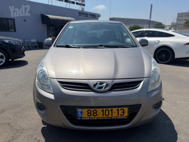 יונדאי i20
