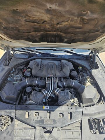 ב מ וו M6