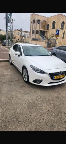 מודעת רכב מאזדה 3