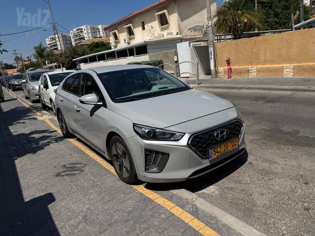 יונדאי איוניק