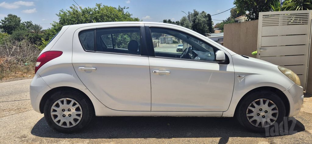מודעת רכב יונדאי i20