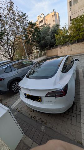 טסלה מודל 3