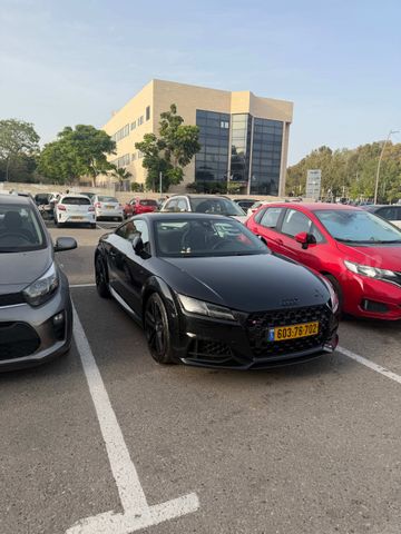 אאודי TT