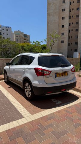 סוזוקי קרוסאובר