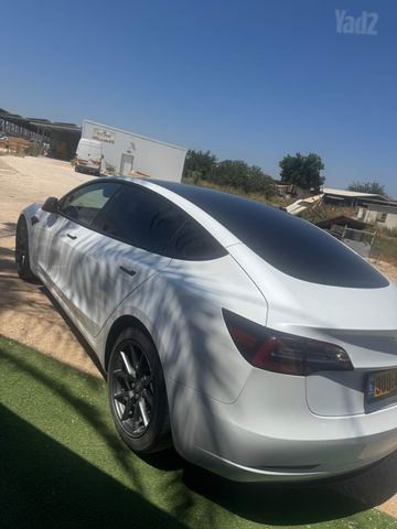 טסלה מודל 3