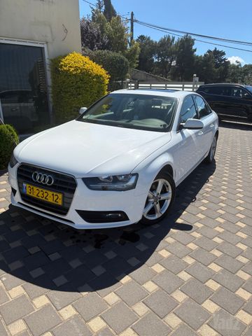 אאודי A4