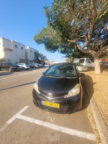 מודעת רכב טויוטה יאריס
